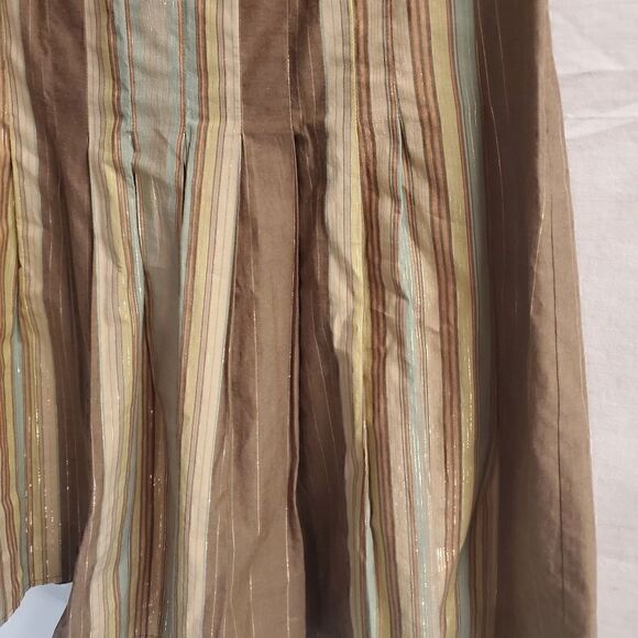 Talbots pleated skirt - Picture 3 of 6